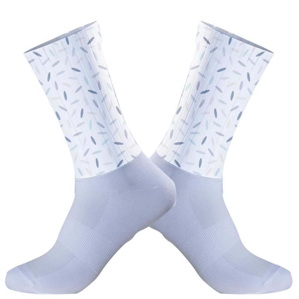 

Антибактериальные и дезодорирующие велосипедные носки с высокой эластичностью, противоскользящие и подходят для всесезонных дорожных горных велосипедов.