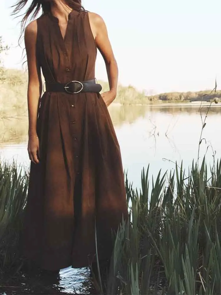 

European style new women's fashion all-match solid color with belt V-neck sleeveless pleated decorative dress
