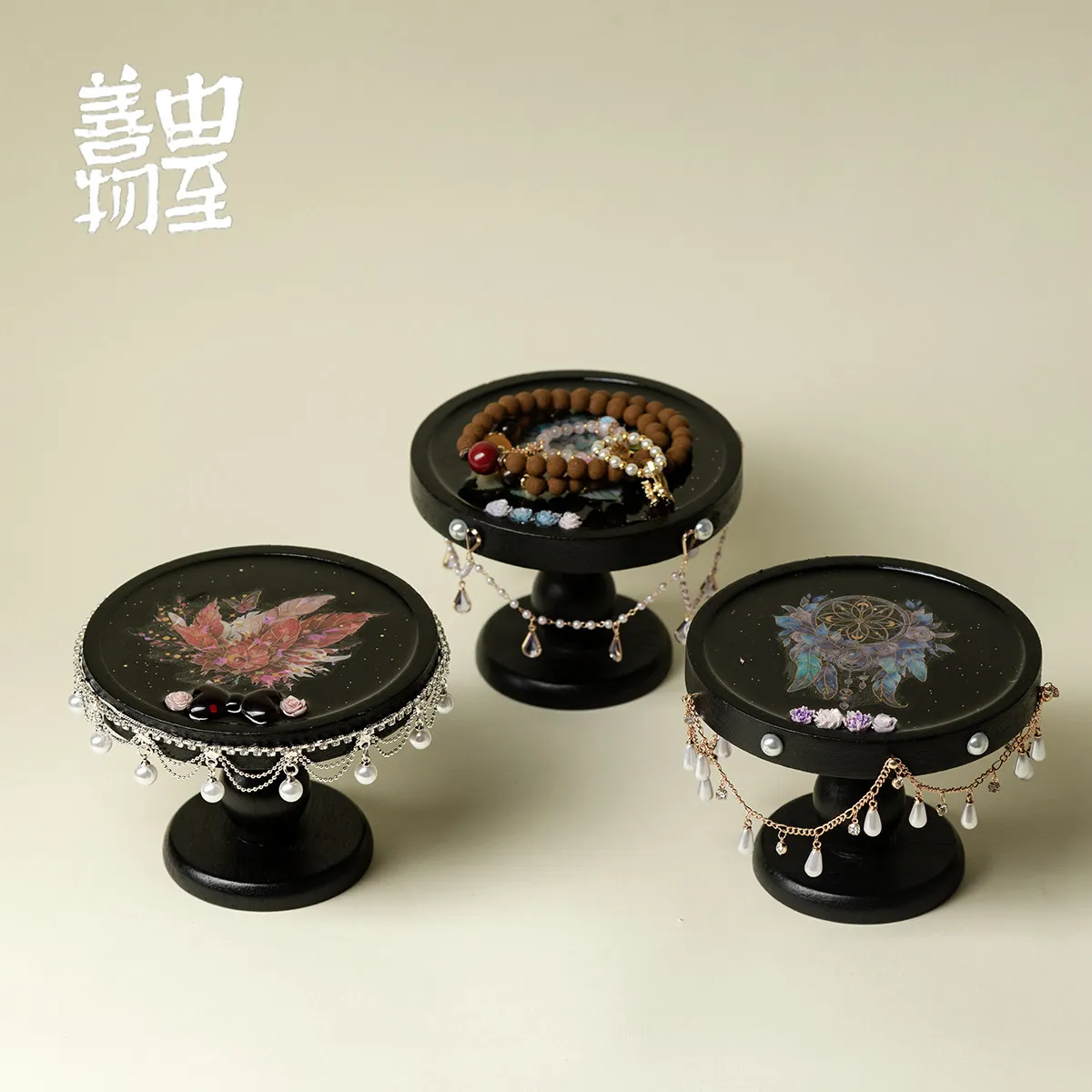 From things to goodness, exquisite pearl chain jewelry storage table DIY pinched flower solid wood display table light luxury