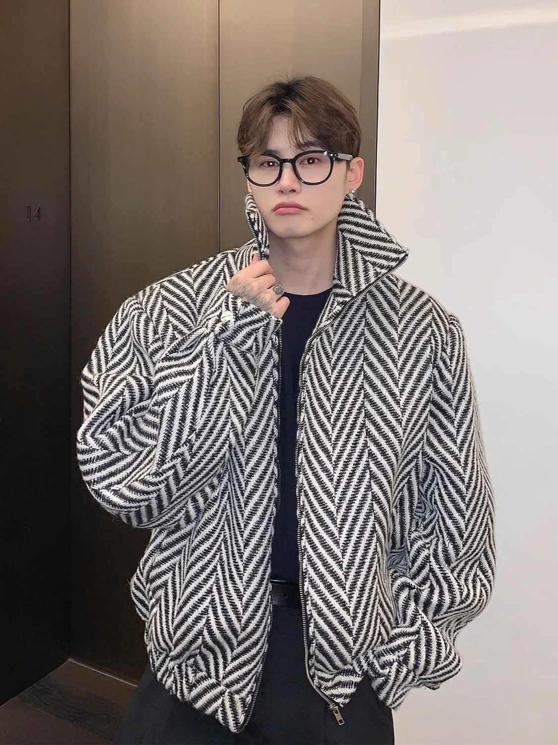 Men's Textured Weave Zip Up Jacket Lapel Collar Shoulder Pad Thicken Coat Contrast Color Fall Outerwear Casual Streetwear