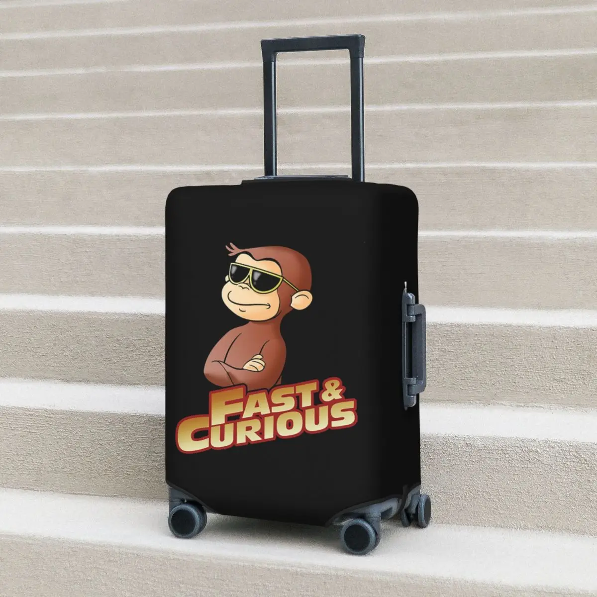 

Защитный чехол для чемодана Curious George FAST AND CURIOUS V2, эластичные защитные чехлы для багажа для путешествий 18-32 дюймов