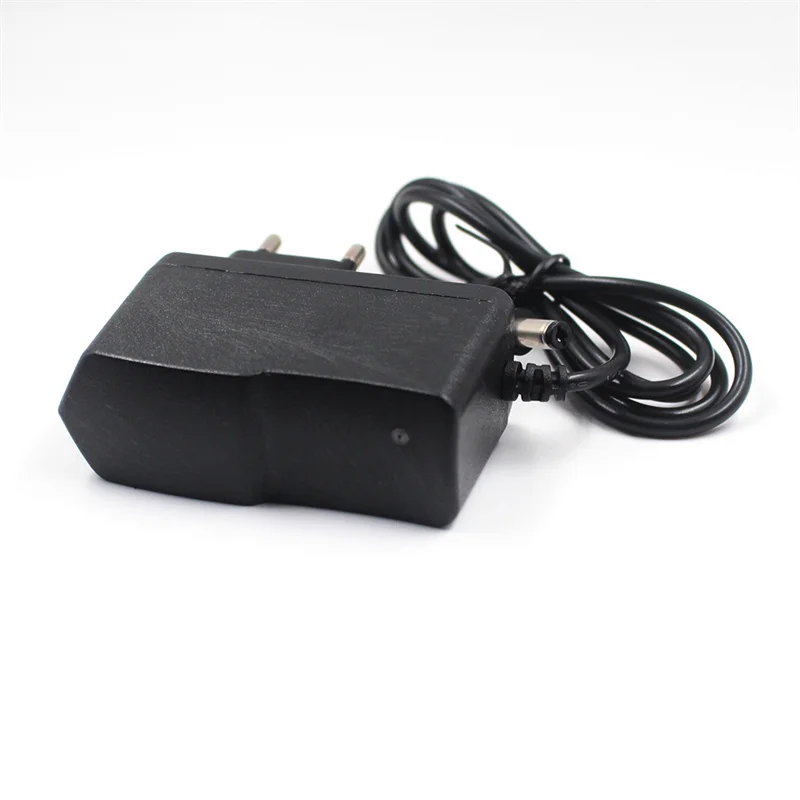 Cargador Universal para batería de litio de nivel láser 3D/4D, enchufe europeo y estadounidense, adaptador de corriente CA 5V/1A 5V/2A, accesorio de