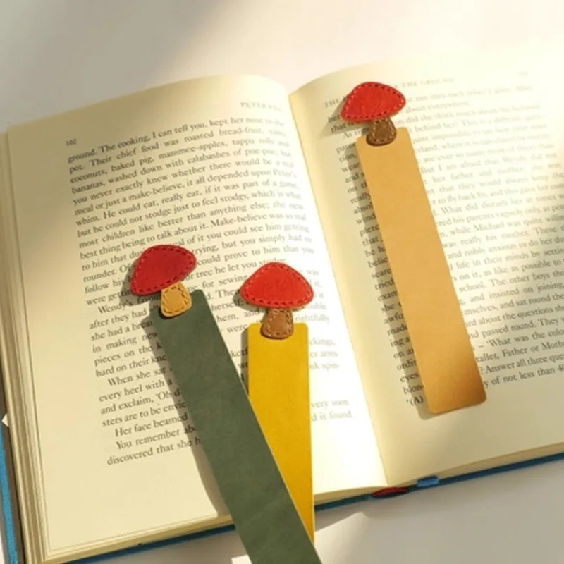 Cute Mushroom Shaped Leather Bookmark Mushroom Scalp Material Page Clip Book Reading Mark Label