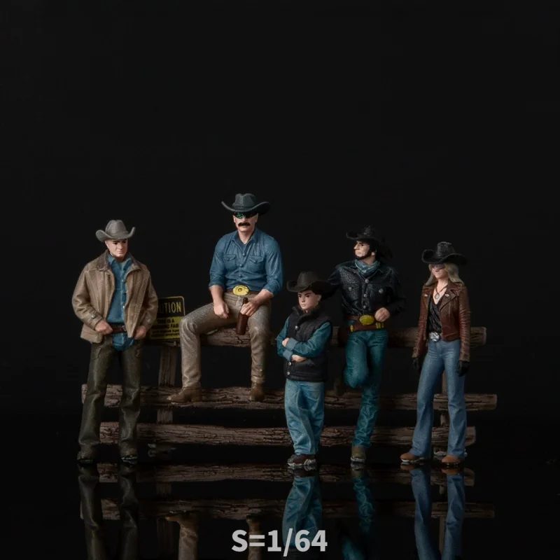 1/64 Scale Painted Resin Western Cowboy Figures Full Set with Ranch Fence Miniature Scene Accessory Display Collection Fans