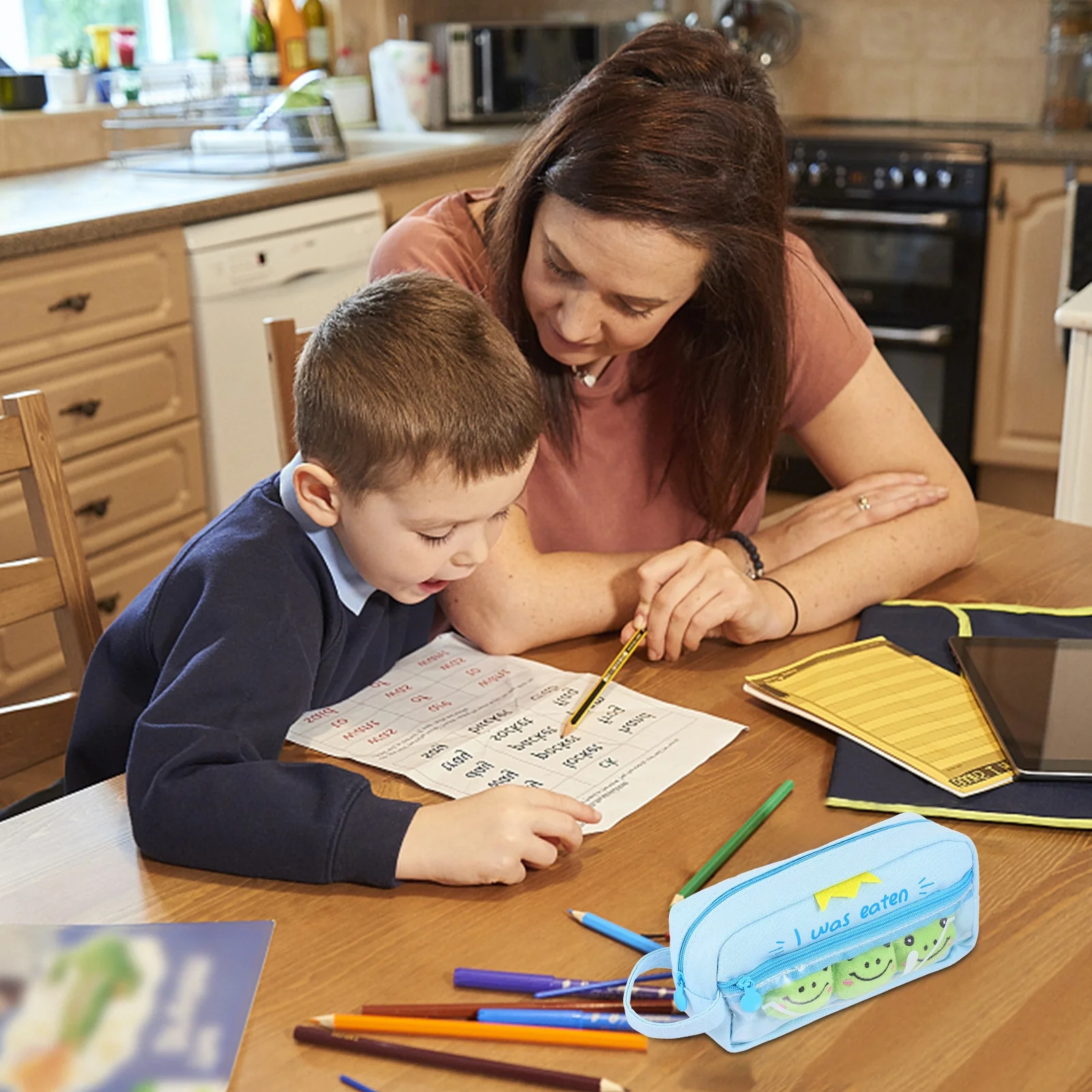 

1Pcs Cartoon Frog Large Capacity Pencil Case Student Stationery Organizer Pen Holder and Easy to Clean