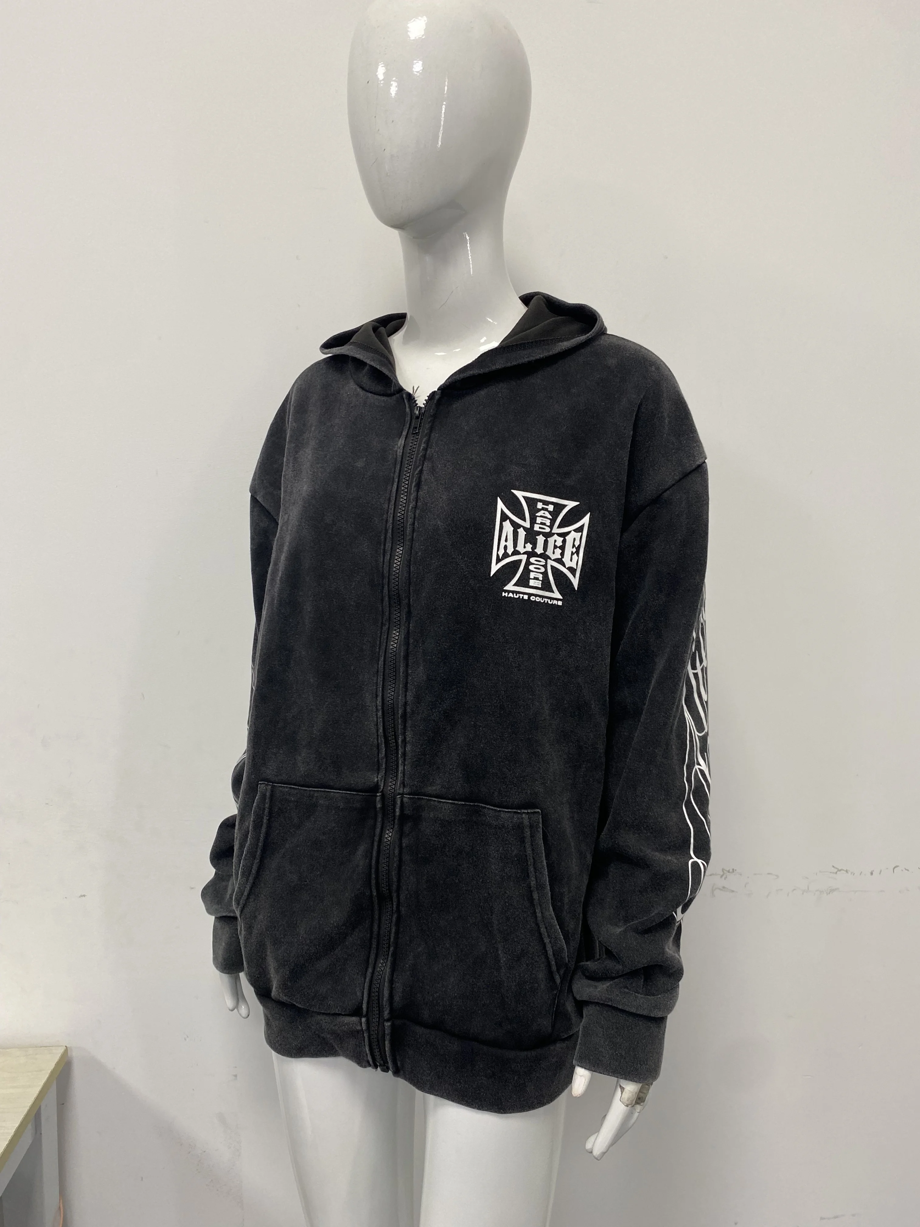 

Personalized printed washed vintage zippered hoodie with oversized pockets, casual and loose sports style sweatshirt