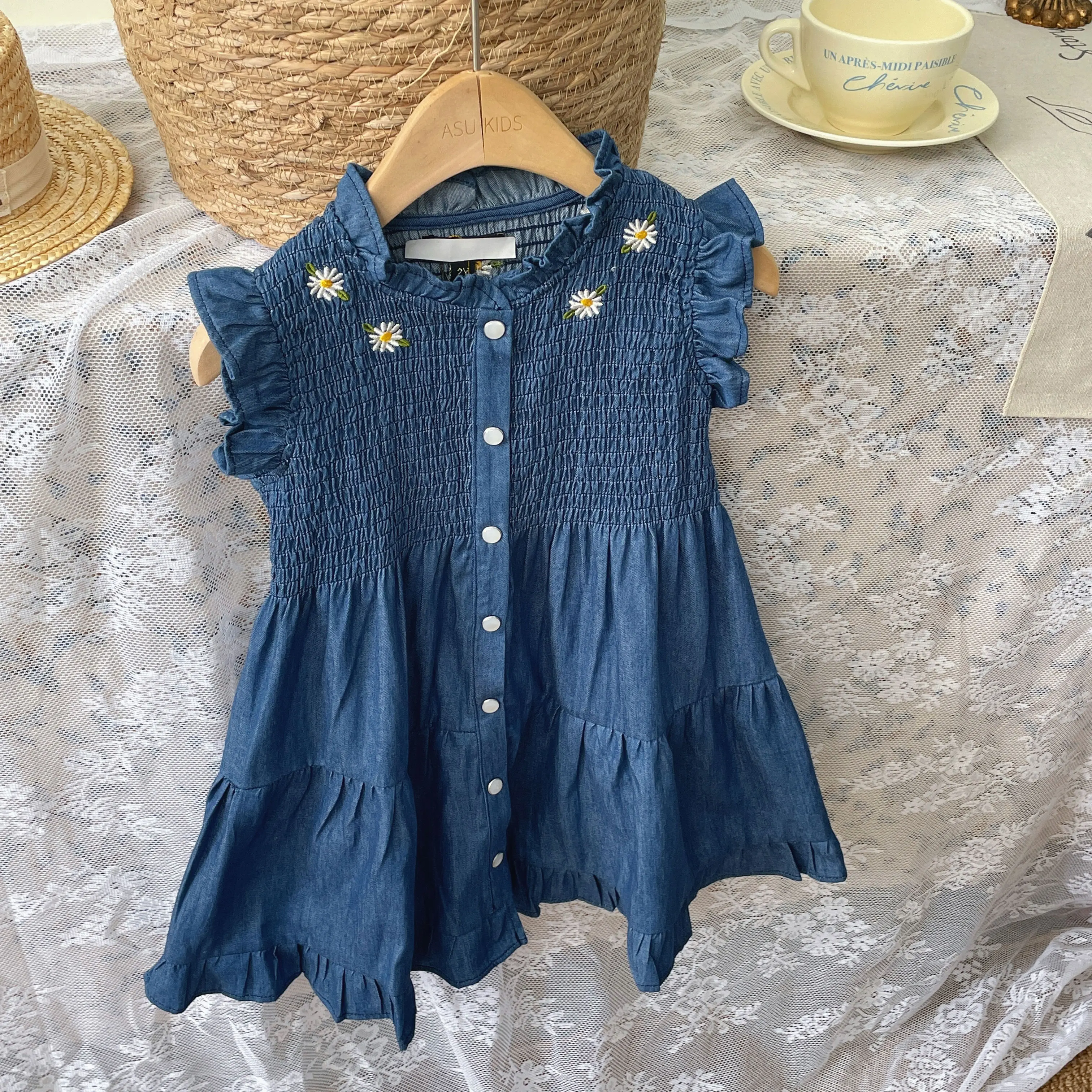 In stock! 2024 Kids Summer Los Angeles Pastoral style embroidered boutique denim dress for girls Beach vacation one-dress for ki