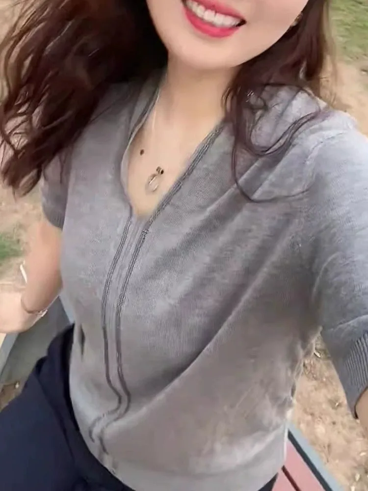 بلوزة نسائية أنيقة بياقة على شكل V وأكمام قصيرة، مزينة بالأحجار الكريمة، تصميم كوري، إصدار صيفي جديد، متعددة الاستخدامات ومظه... #5