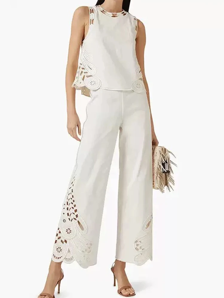 

Heavy embroidery openwork sleeveless vest shirt in summer new white women's trousers+high waist wide leg trousers two-piece suit