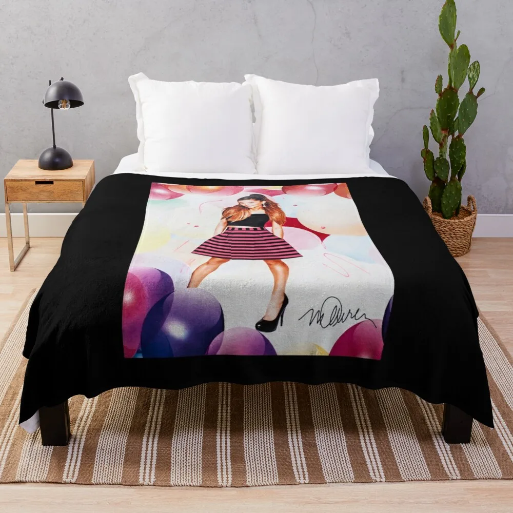 Ariana Grande a?? Sweet & Stylish Pop Princess Throw Blanket Stylish Warm Blanket for Living Room Bedroom