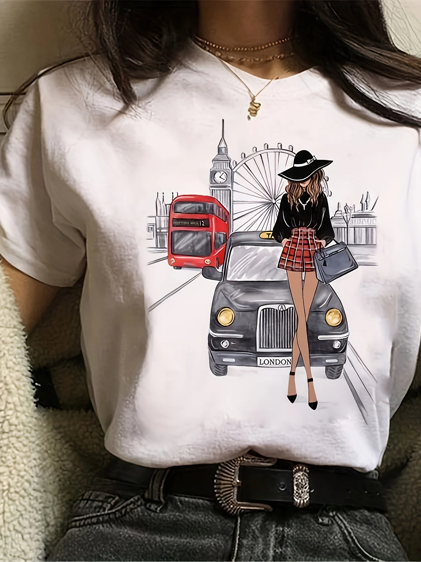 Women's Casual T-shirt with A Pattern Round Neck Short Sleeves T Shirt 90s Vintage Style Tees Tops Graphic Y2k Tshirt Clothes