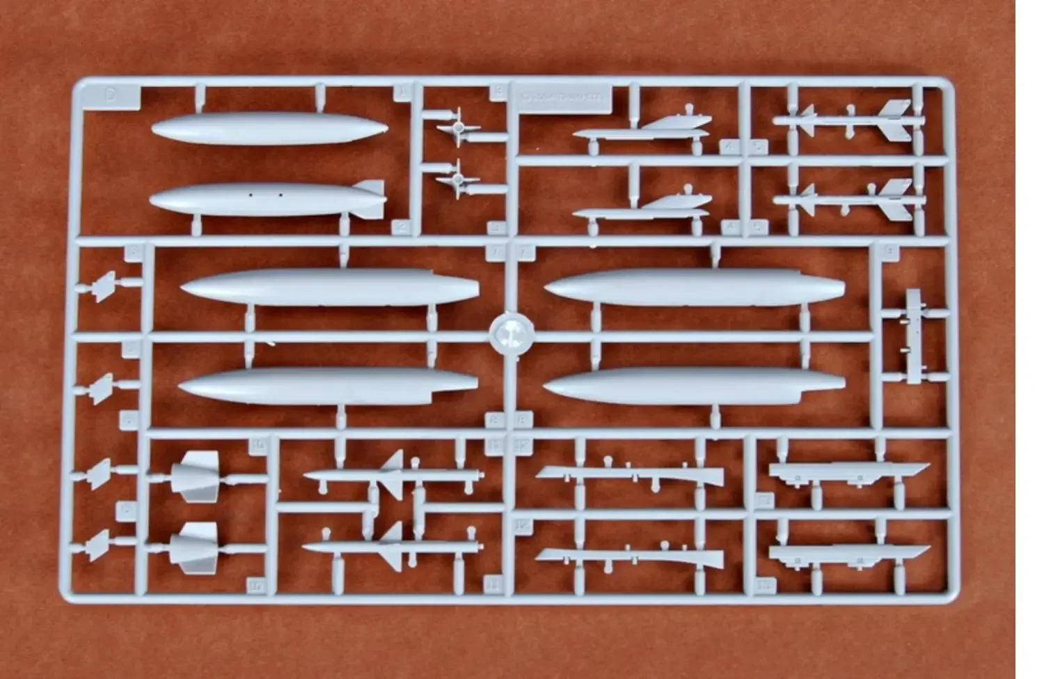 Trumpeter Kit modello in scala di assemblaggio in plastica 01611 Modello cinese J10 Fighter 1/72