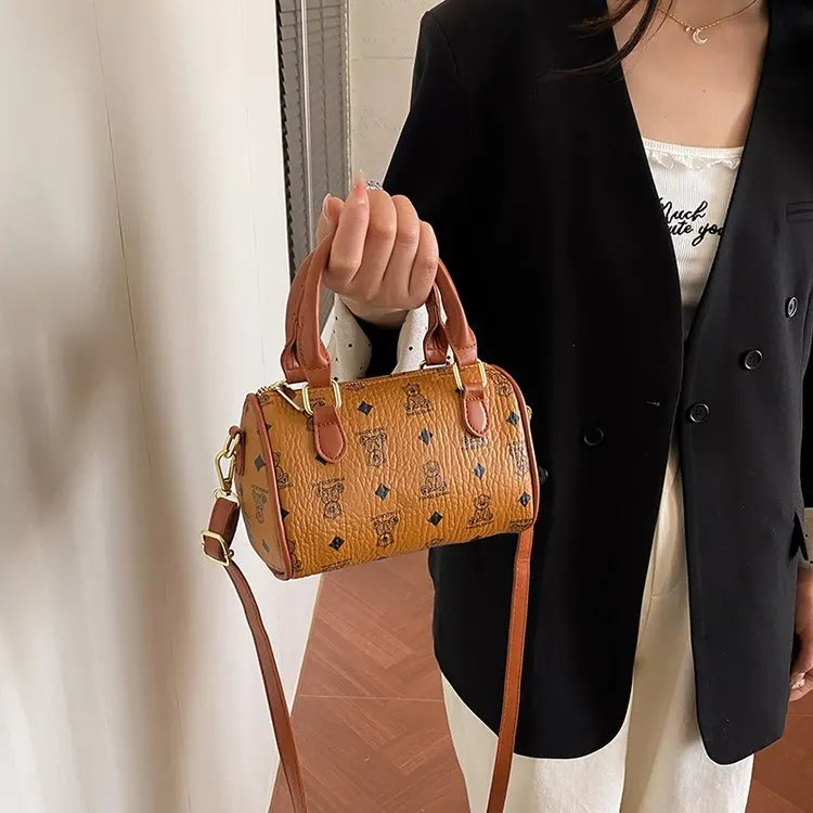 

Новая Вместительная Винтажная Сумка 2026 Года с Уникальным Регулируемым Ремешком через Плечо и Верхней Ручкой, Роскошная Дизайнерская Сумка-Клатч для Женщин