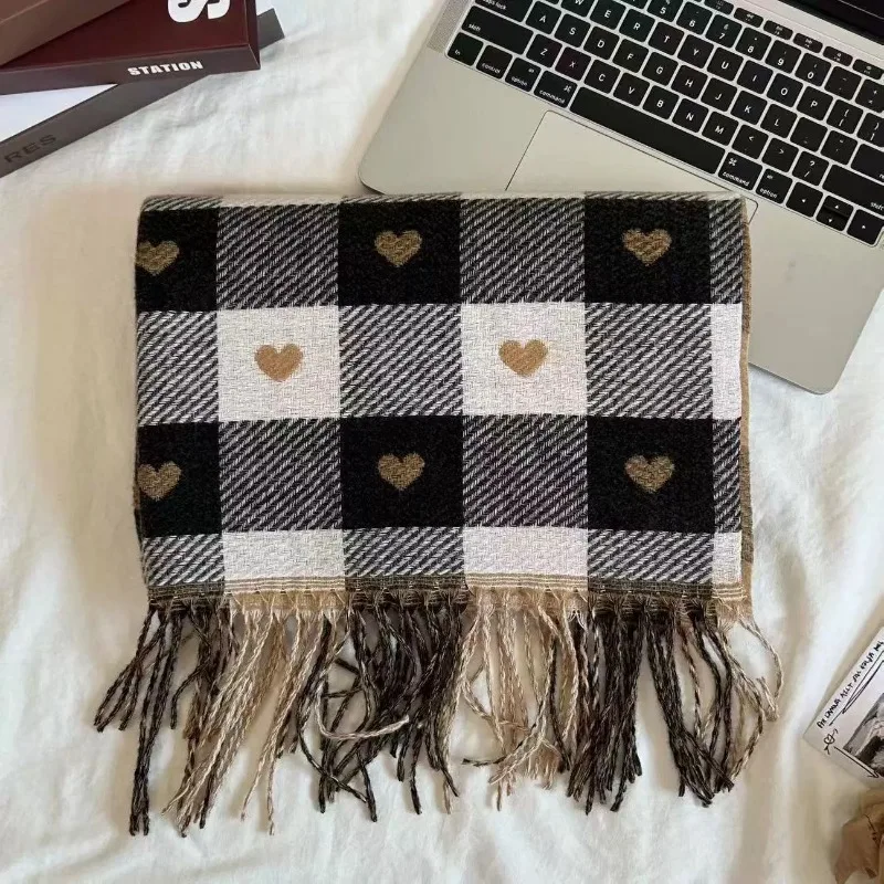 Women's Heart Plaid Pattern Shawl Thick Large Blanket Wrap Scarf Cozy Warm Fashion Accessory for Autumn Winter