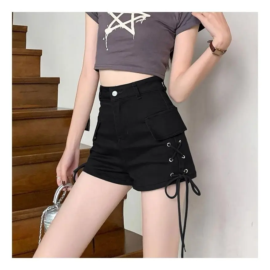 Pantaloncini di jeans per il design sottile di nuovo stile da donna con ragazza calda sottile a vita alta