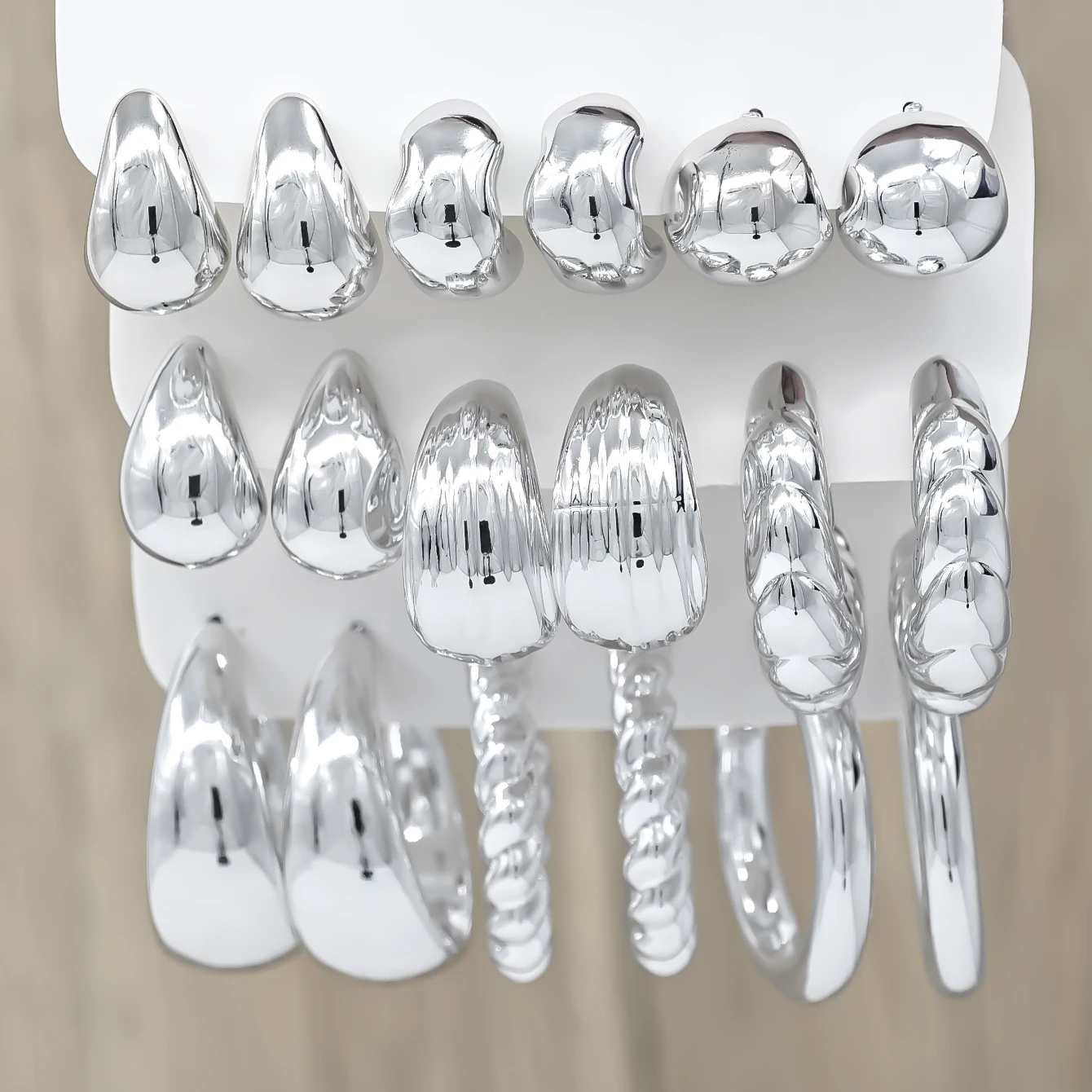 European and American cross-border new fashionable and simple women\'s earrings creative personality C-shaped CCB water droplet