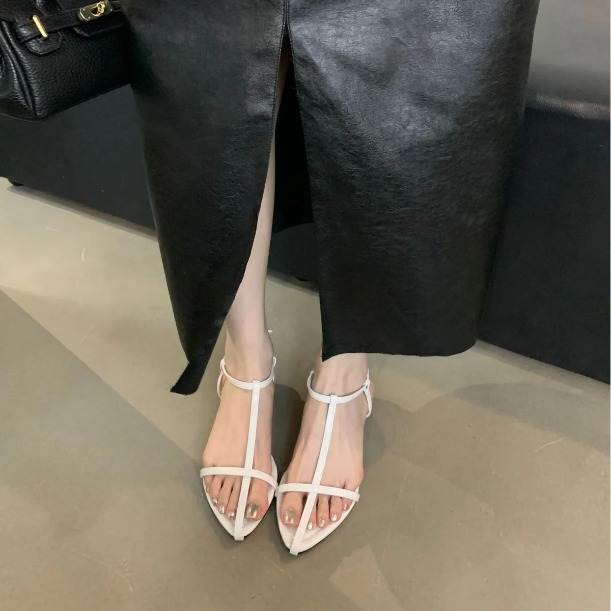 Low Sandals Woman Leather 2024 Summer Ankle Strap Female Shoe Clogs Wedge Clear Heels Open Toe Low-heeled Girls Platform Fashion