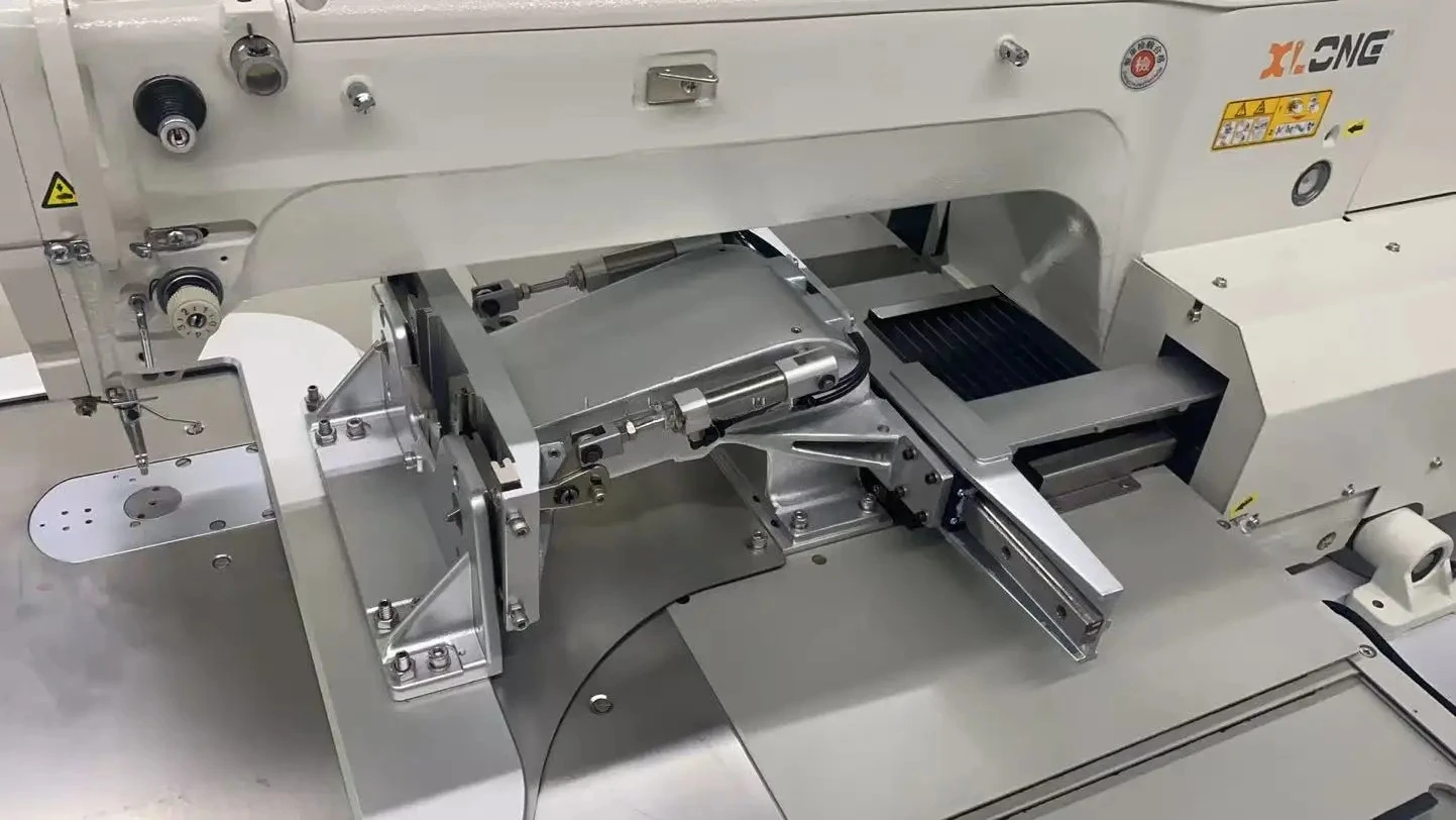 Fully automatic high-speed CNC pattern sewing machine for leather products