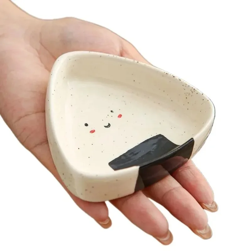 Lovely Sesame Dots Ceramic Disc Triangle Rice Ball Flavor Dish Simplicity Household Creative Hot Pot Dipping Dish Vinegar Disc