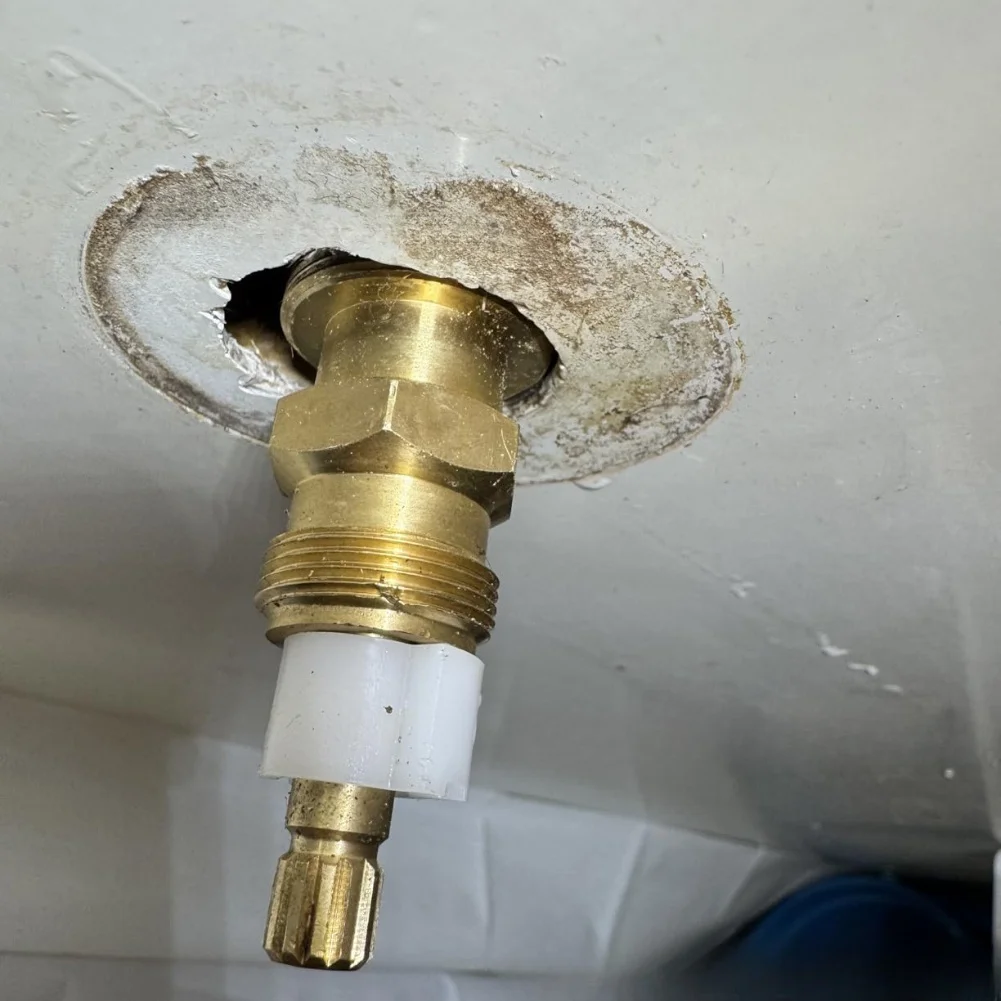 

Replacement Shower Cartridge For Durable Brass Material Fits PricePfister Faucets Easy Install for Hot Cold Water Faucets