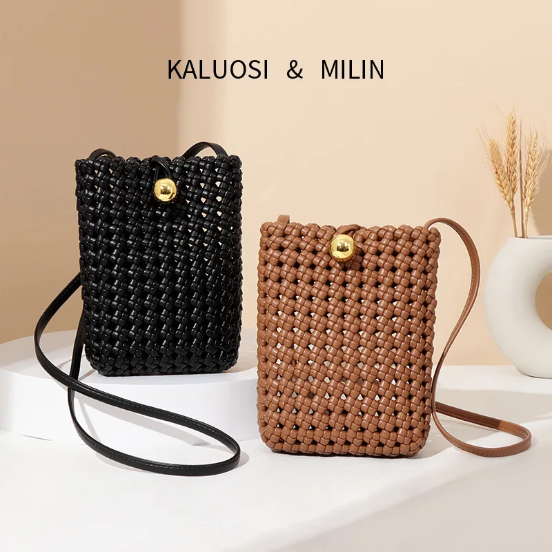 

Hand-woven Hollow Mobile Phone Bag Women's Niche High-end Fashion Shoulder Bag Gilt Buckle Crossbody Mini Small Square Bag