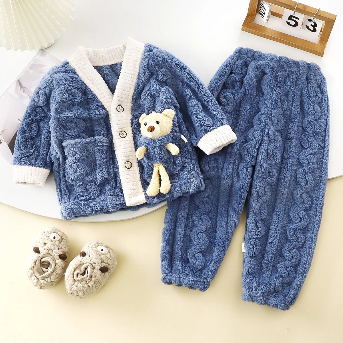 

Kids Autumn Winter Warm Soft Flannel Pajamas Sets Baby Cute Cartoon Bear V-neck Sleepwear Loungewear Boys Girls Casual Pyjamas