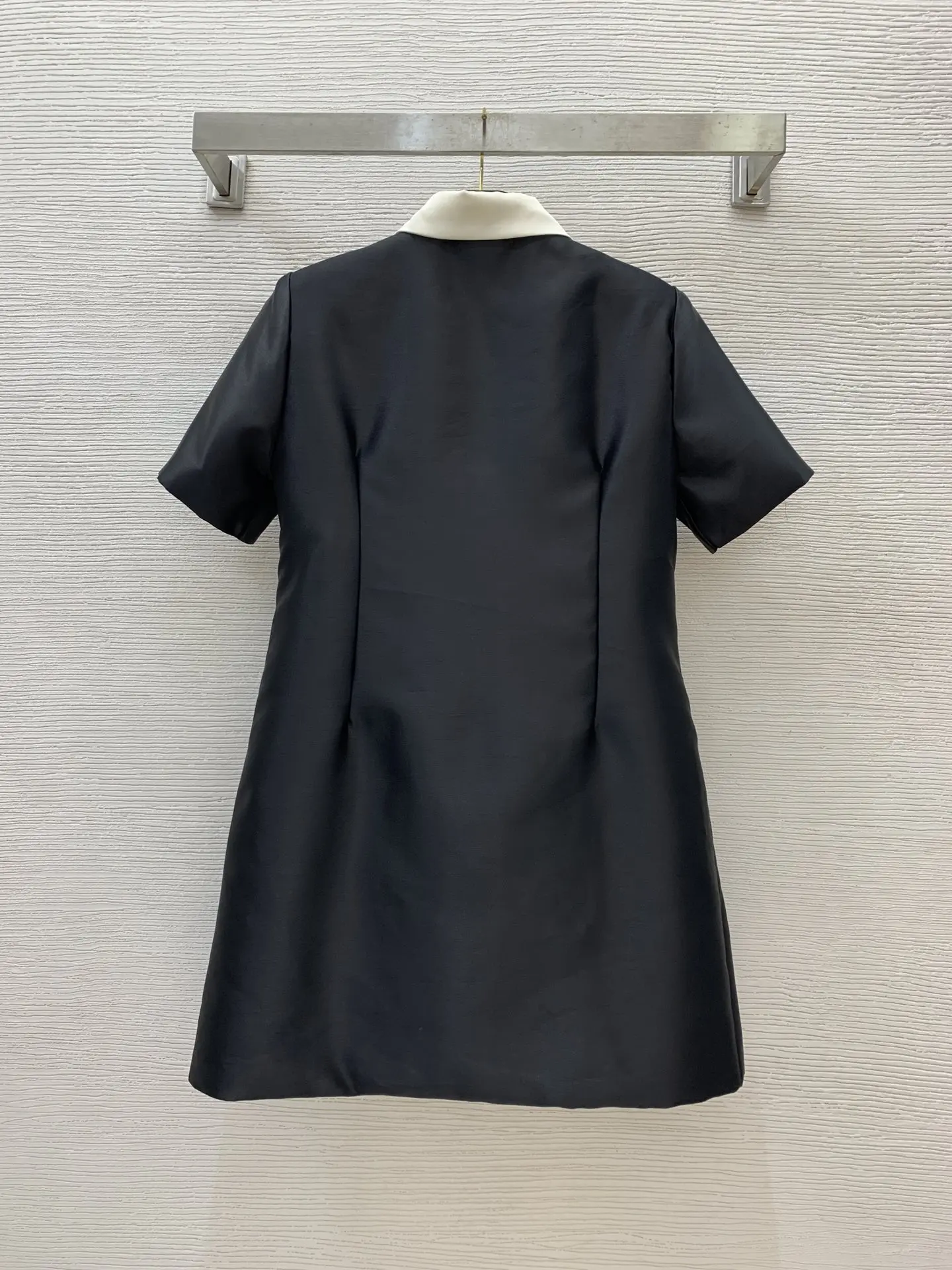 

2024 new women's color contrast lapel pocket slimming short-sleeved dress