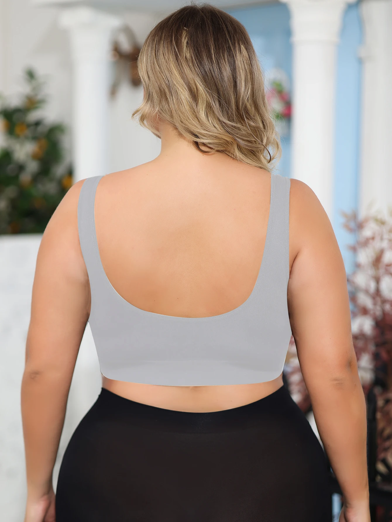 Der Damen-Unterwäsche-BH in Übergröße ist bequem, ohne Bügel, gerafft, um die Seitenbrüste zu schließen und ein Durchhängen zu verhindern