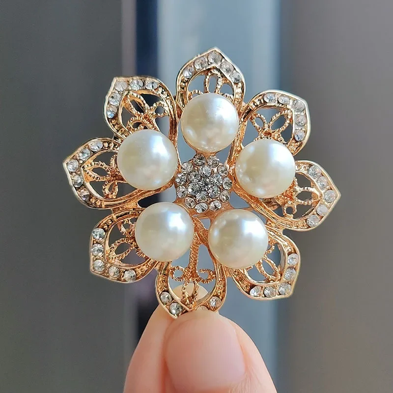 Luxury Crystal Pearl Eight Petal Flower Brooch For Women Rhinestone Brooch Pins Clothes Suit Office Accessories Gift for her