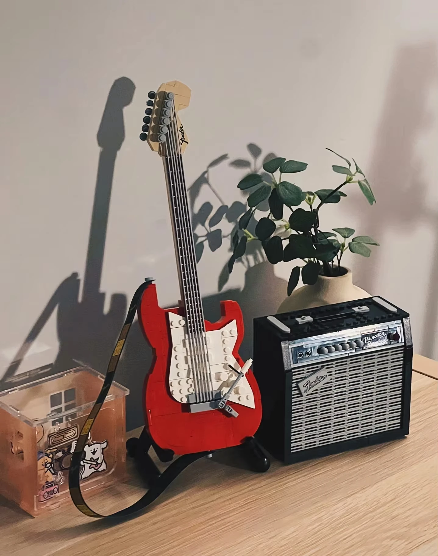 

Brand new MOC guitar music interactive building block diy guitar model toy for lovers, the perfect way to rock and roll