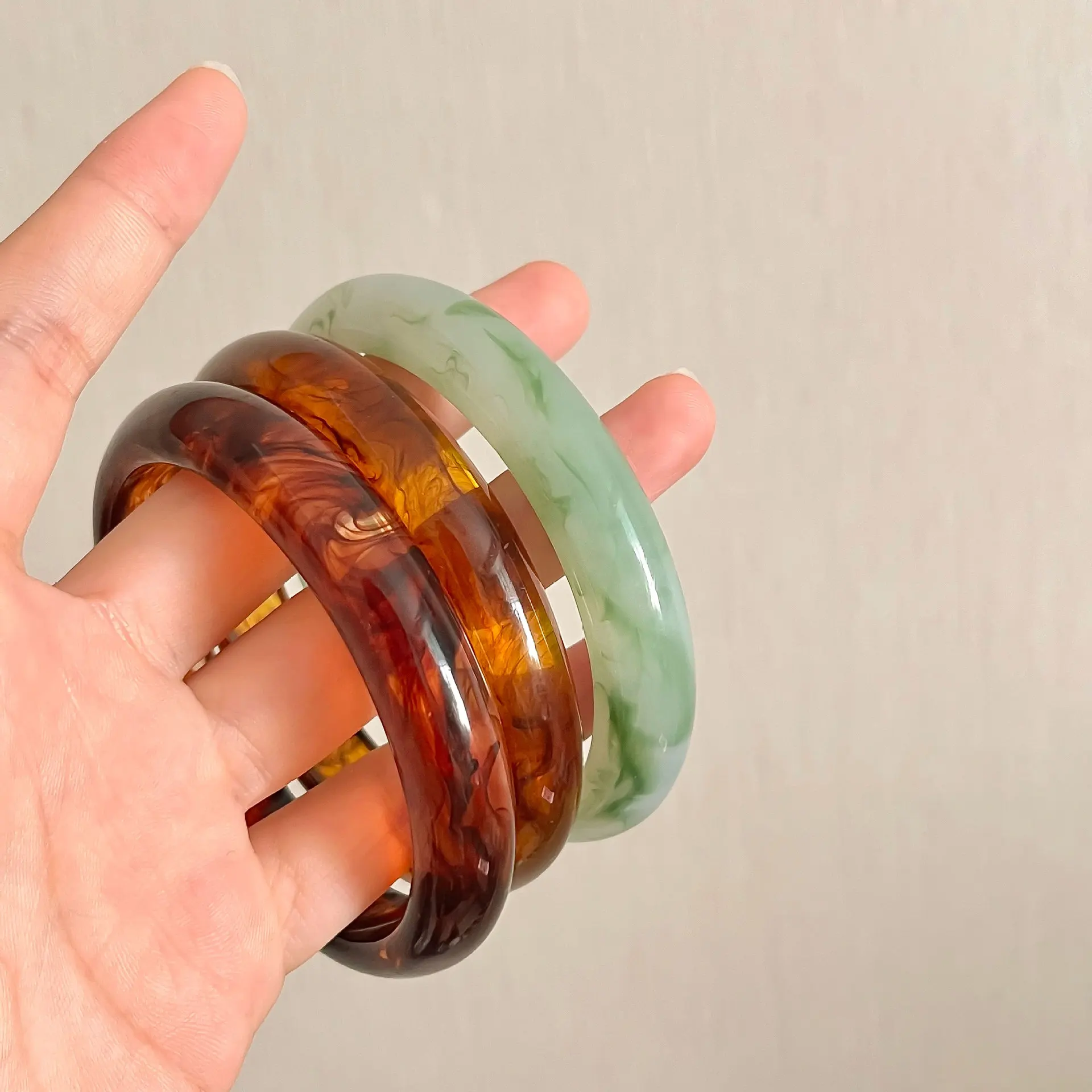 12MM Round Resin Women Bangles Retro Smudge Amber Color Exquisite Texture Acrylic Bracelet Fashion Jewelry Daily Accessories
