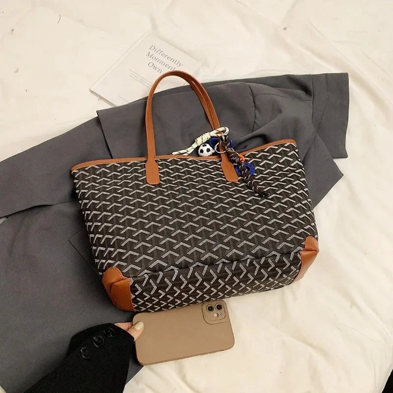 

Luxury Crocodile-Pattern Handbag - Women's Crossbody Bag With Detachable Wallet Chain, Fashion Designer Inspired