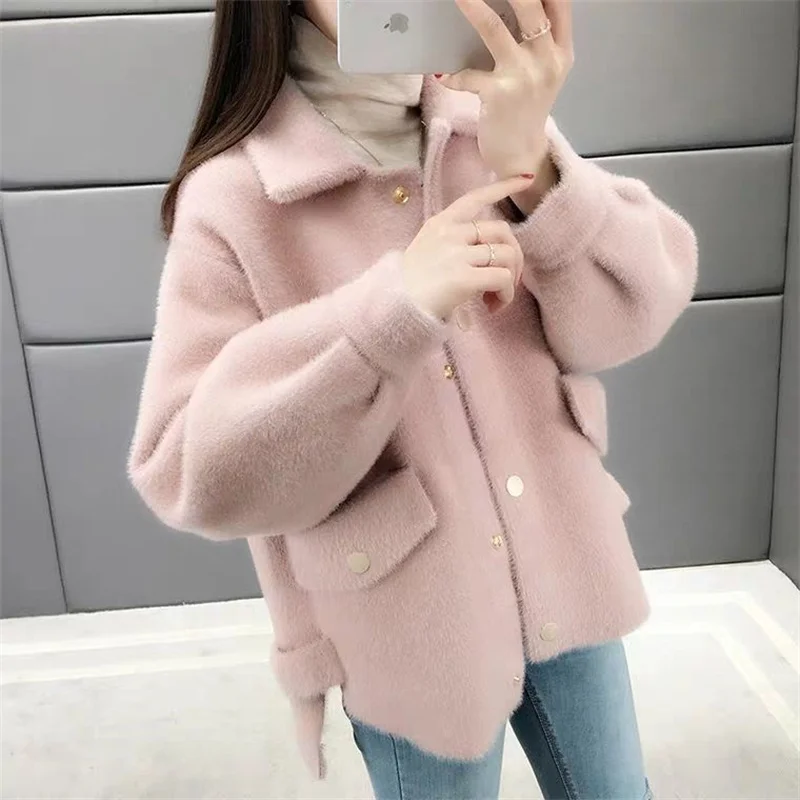 2023 signore imitazione visone velluto cappotto corto nuovo maglione autunno inverno donna coreano tempo libero allentato esterno usura Cardigan Joker