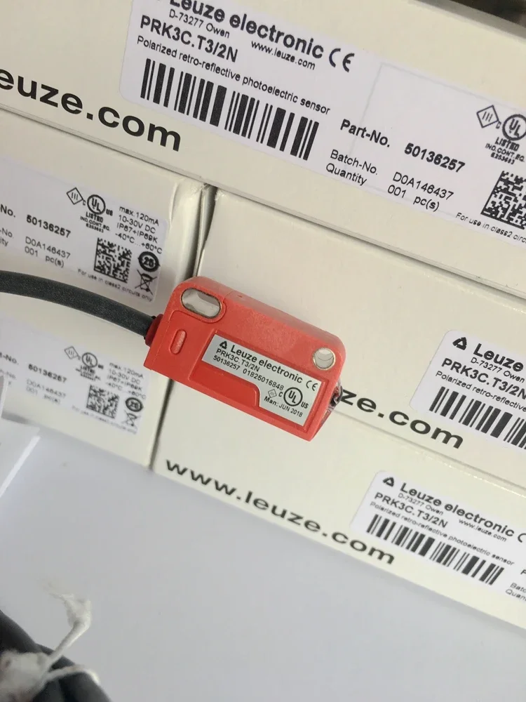 

New Original Leuze photoelectric switch PRK3C. T3 / 2N PRK 3B / 6.22 PRK 3B / 6.42