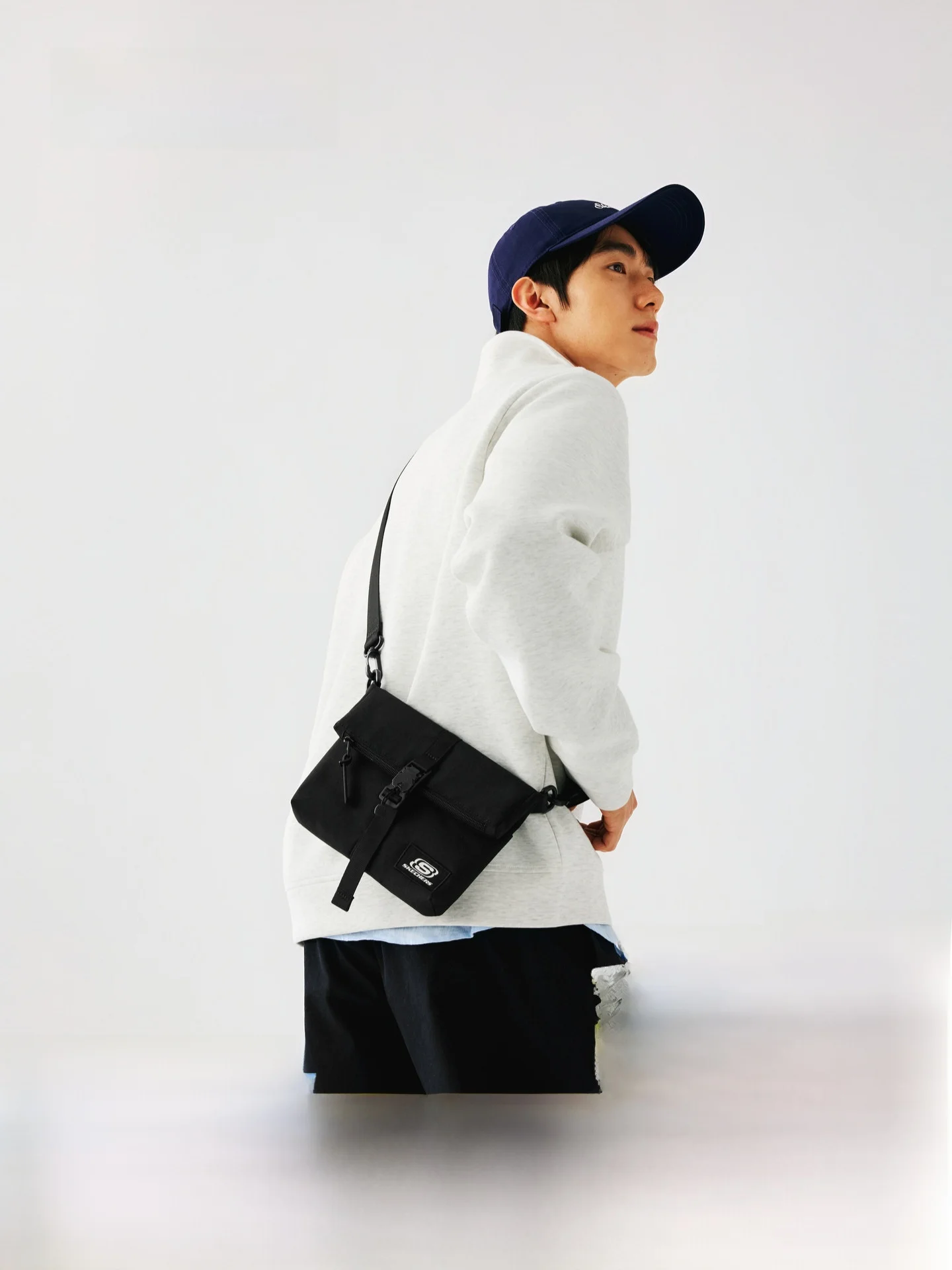 bolso-bandolera-de-estilo-casual-para-exteriores-con-cierre-rapido-y-practico-p226u073
