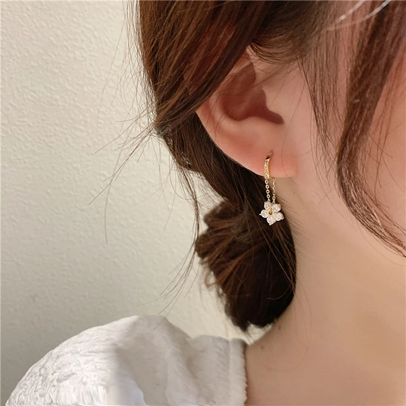 New Korean Elegant Zircon Flower Hoop Earrings for Women Girls Fashion Simplicity Metal Chain Boucle D'oreille Jewelry Gifts