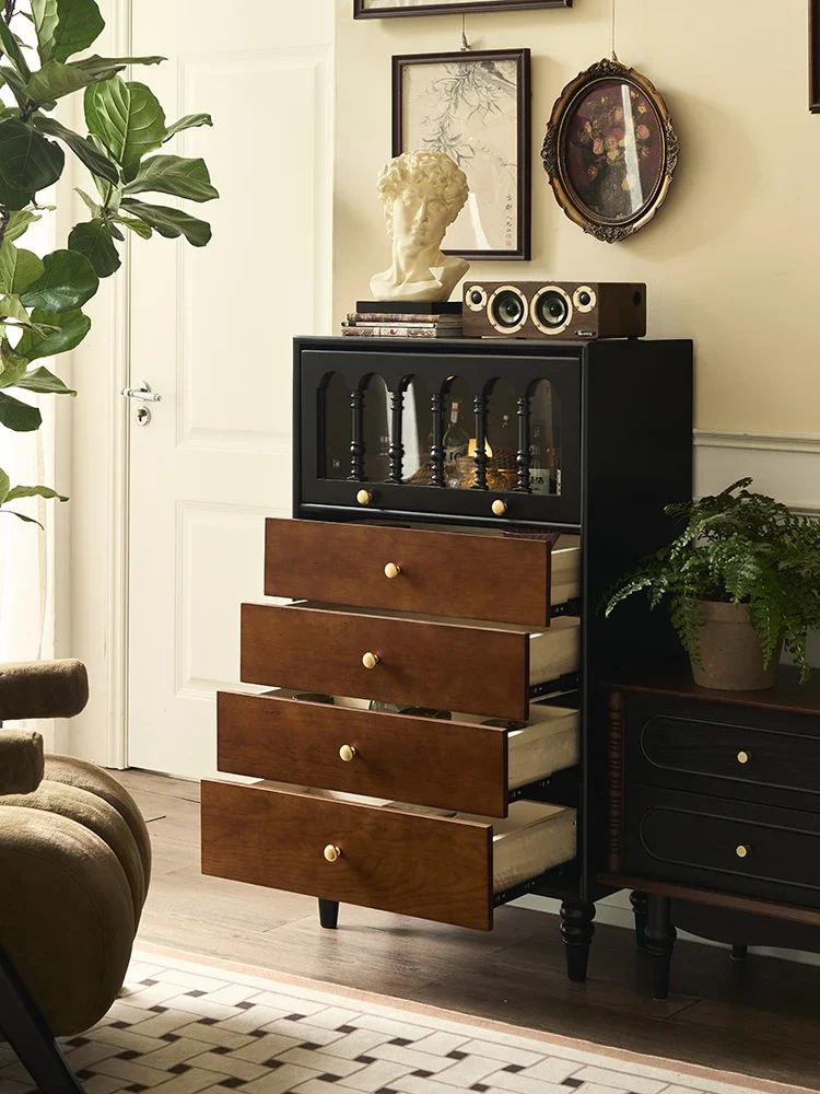 خزانة من الخشب الصلب الفرنسي القديم، وخزانة تخزين عتيقة في غرفة النوم