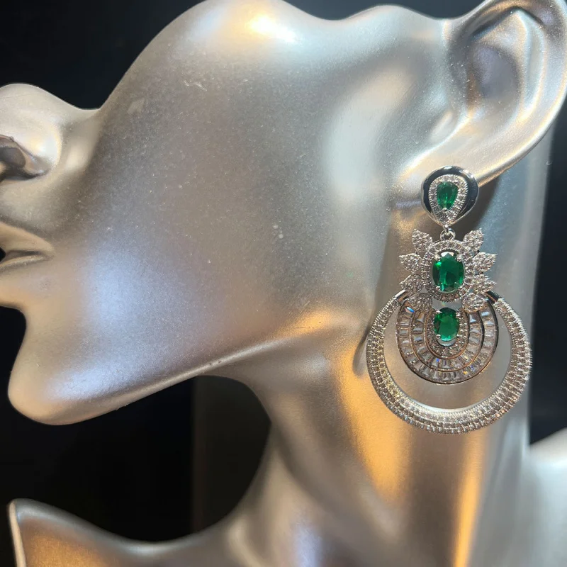 Emerald hot-selling exquisite micro-inlaid zircon earrings with a European and American fashion sense, elegant copper-plated rea