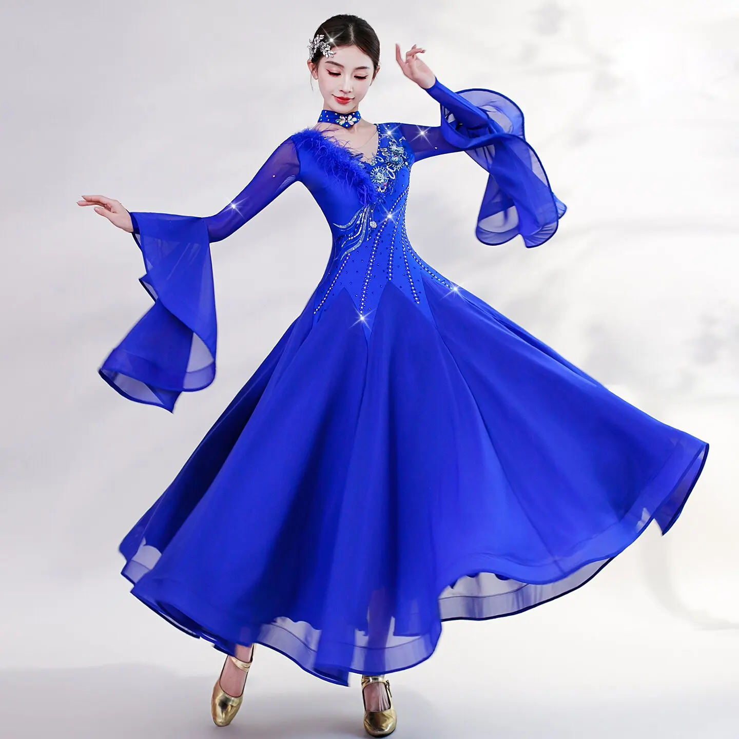 

2026 New Modern Ballroom Dance Dress Diamond-studded Large Swing Dress Performance Dress Dance Competition Costumes