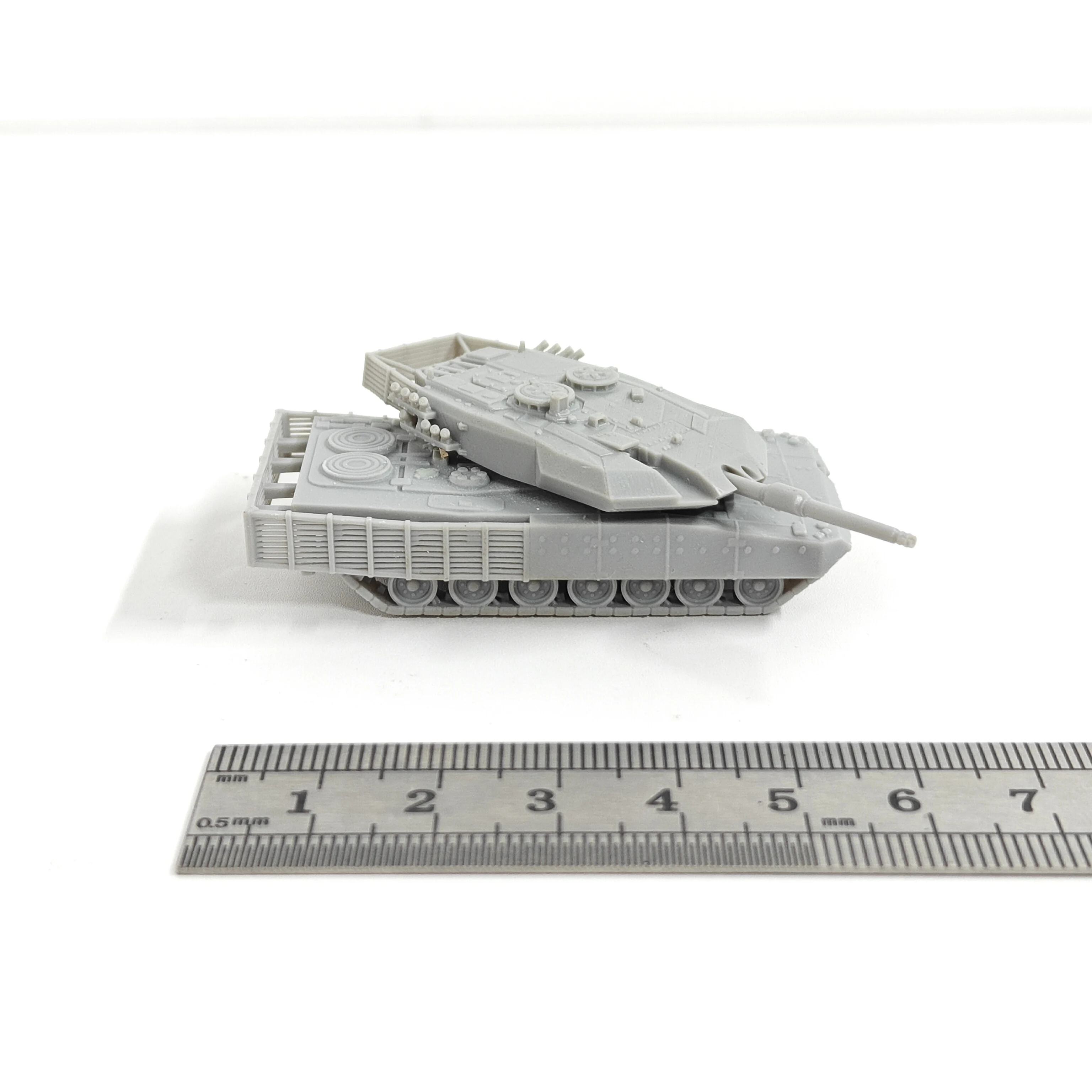 1/144 Scale Leopard Evolution tank MODEL KIT