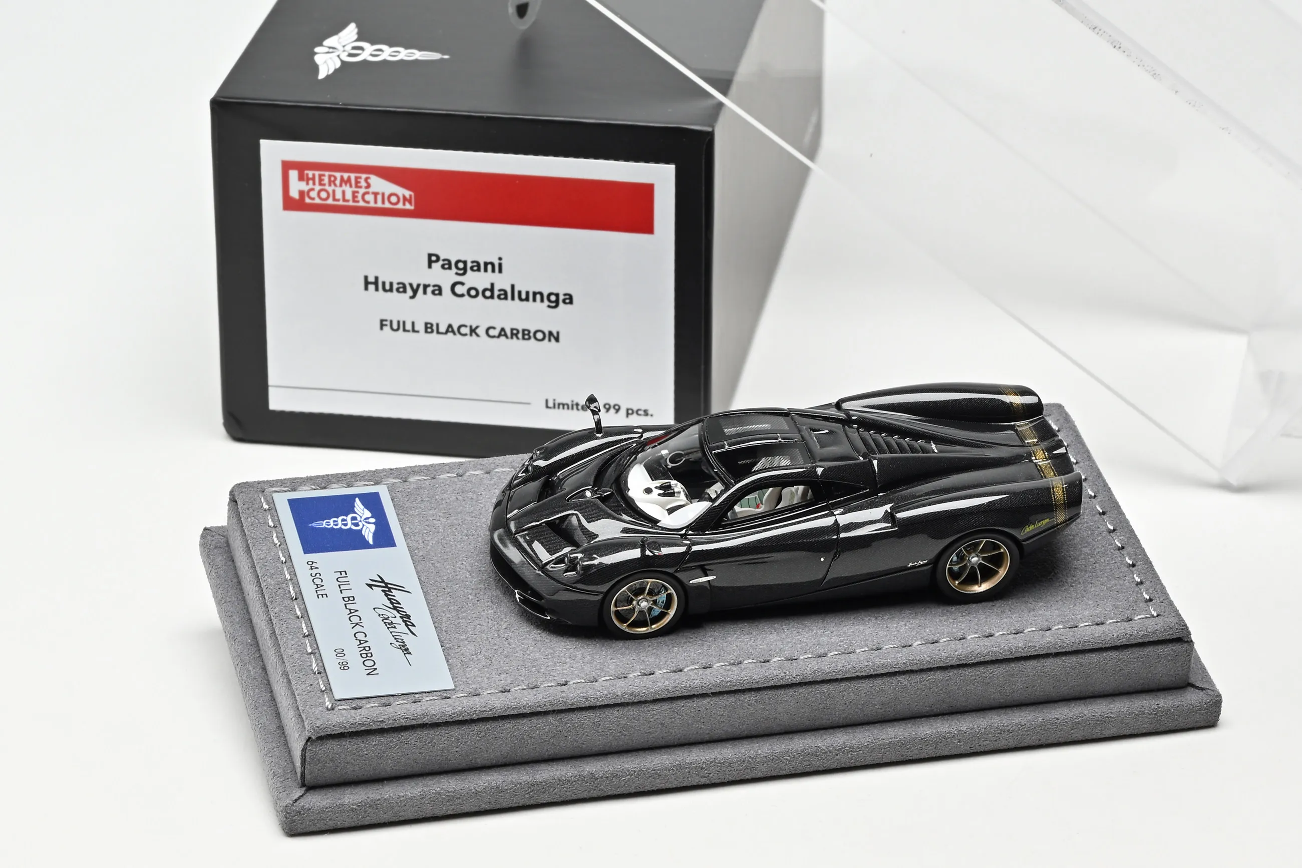 En stock Nuevo producto HERMES 1:64 Huayra Codalunga, réplica en miniatura de coche de resina de edición limitada, modelo de coche, estatua para adultos, regalo para niños