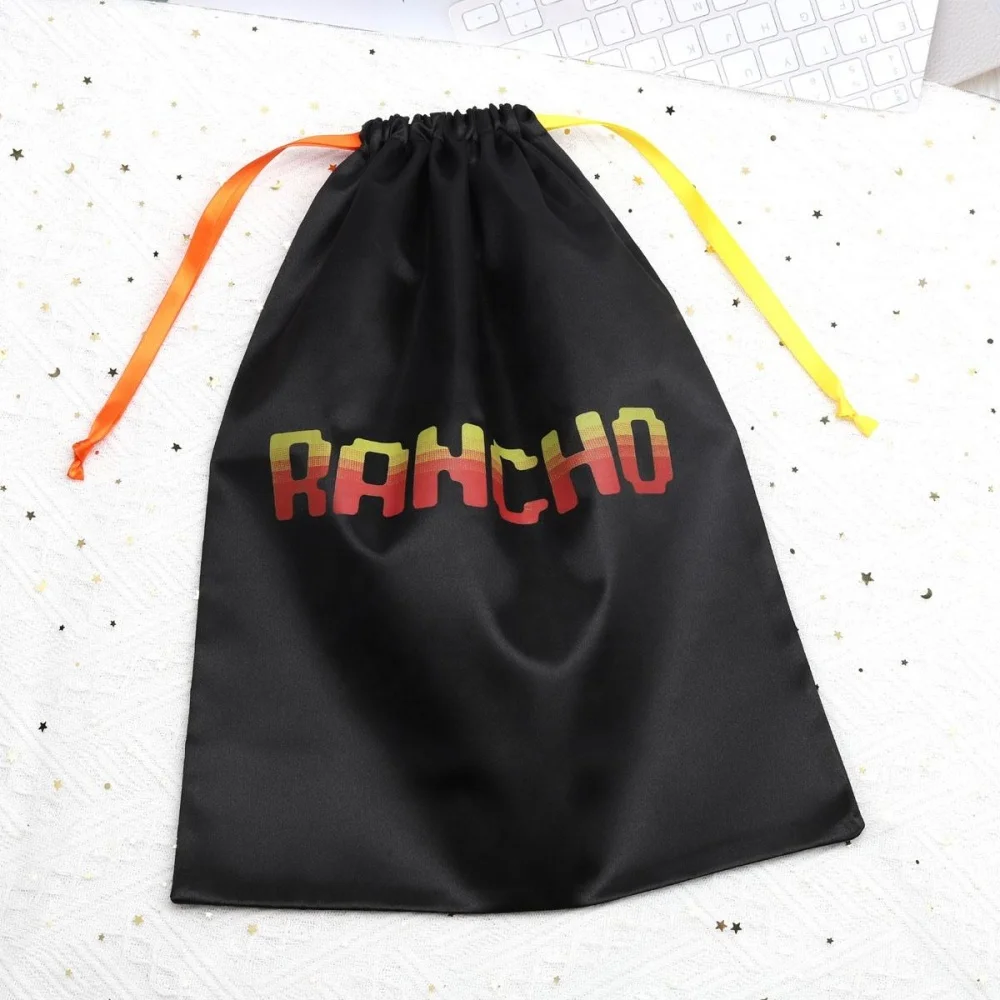 Promoción de 24 Uds., bolsa de compras de ropa de satén negro con logotipo personalizado, secador de pelo impreso, Kit de resaca de zapatos, bolsa de embalaje de satén de seda