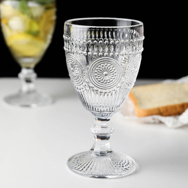 300ml Goblet Ins Style Cocktail Glass High Foot Cup Embossed Sunflower Pattern Water Cups Juice Cup Coffee Cup for Kitchen Bar