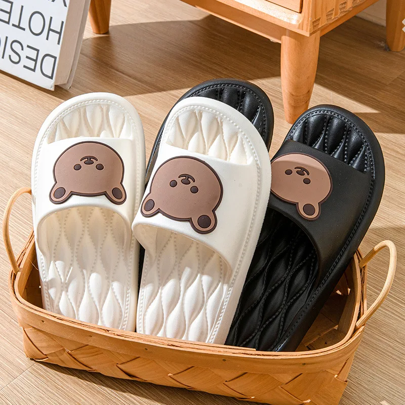 New EVA Trend Cartoon Bear Slippers Couple Home thick sole Slippers Anti slip Bathroom Slippers Casual Women\'s soft sole Slipper