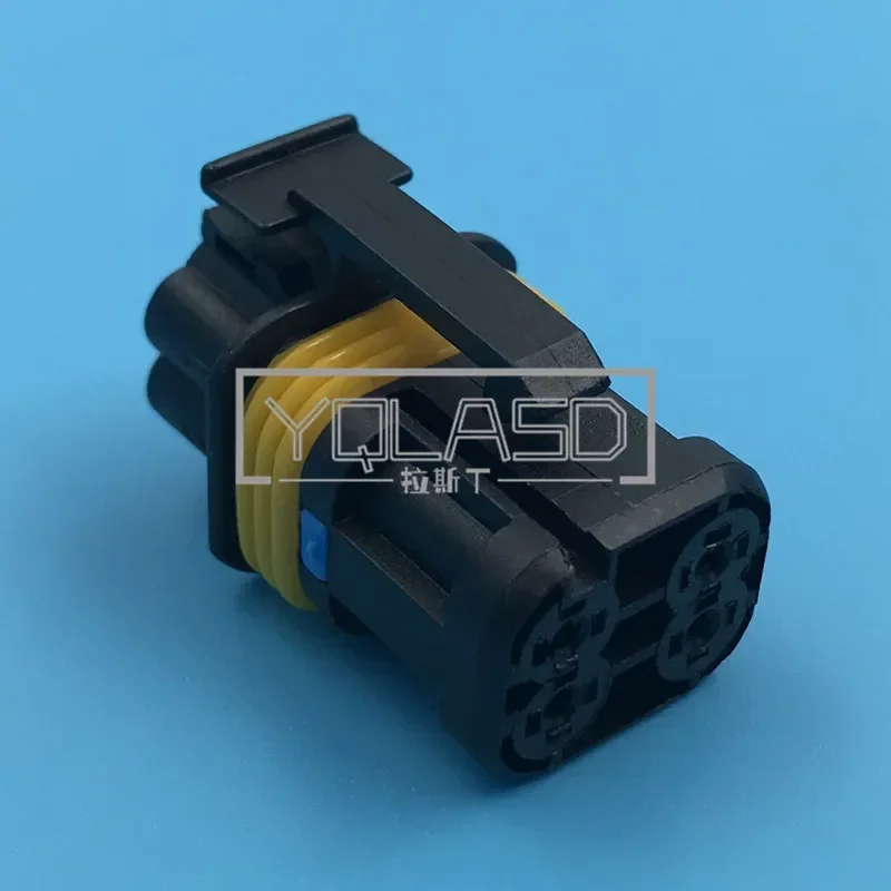 

Комплект из 4-контактных водонепроницаемых разъемов 18164.000.002 для автомобильных кабелей и блоков переменного тока