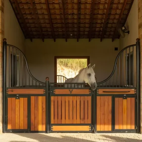 Convenient Flexible Stables Sliding and Opening Doors 12ft13ft Bamboo Hot Dipped Galvanized Steel horses stabl stall