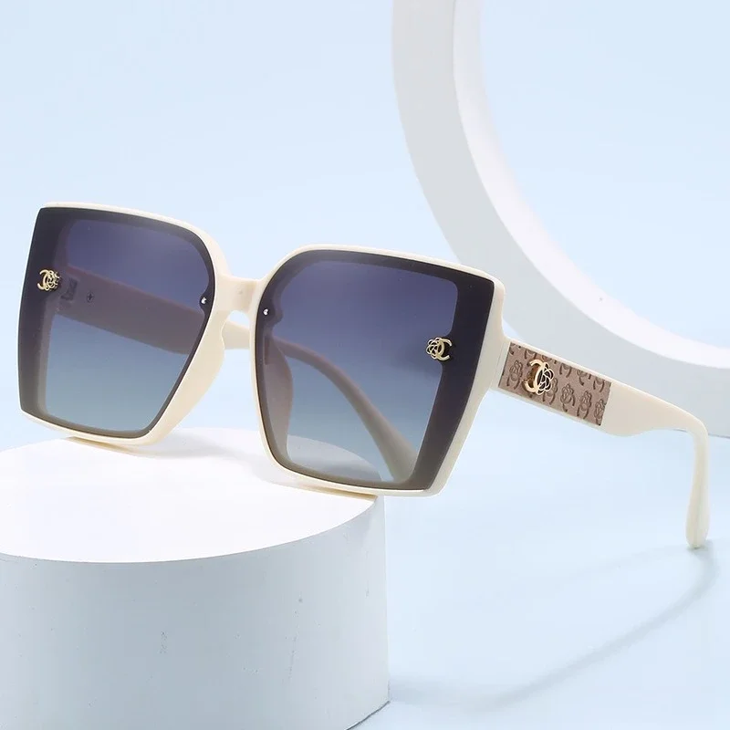 

2025 New Design Square Cat Eye Sunglasses Oversized Square Frame UV400 Protection Polarized PC Lenses Women Fashion Trendy