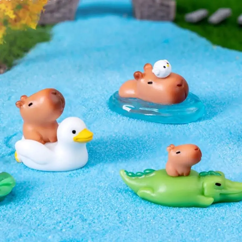 G99A Set Of 10 Capybaras Duck Themed Mini Statuettes for Indoor Display