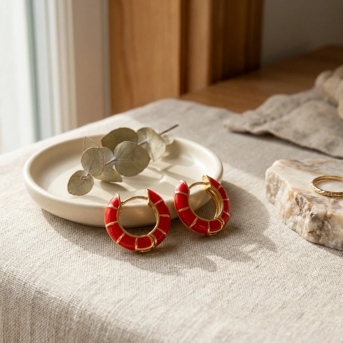 Minimalistische bunte Emaille-Streifen-Ohrstecker für Damen und Herren, trendige geometrische runde Creolen, Alltags- und Partyschmuck – Detail 30