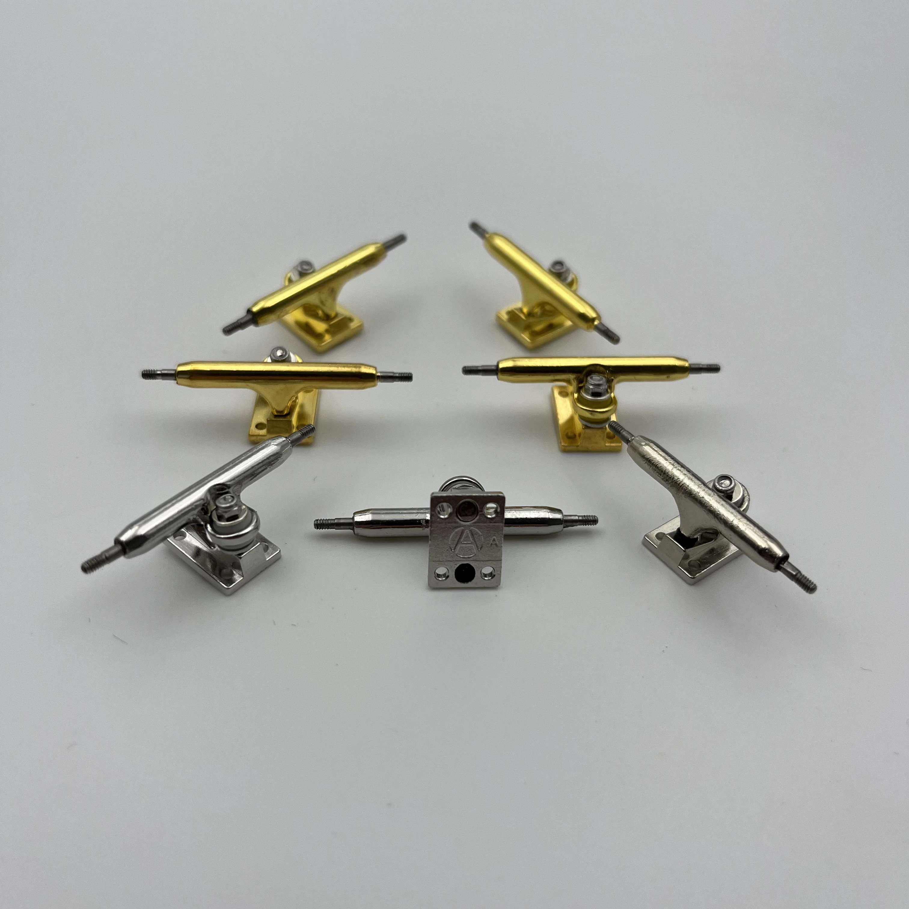 36mm 34mm 32mm Upgraded Single Alxe Fingerboard Trucks for Professional Finger Skateboard Mini Skate Board Toys